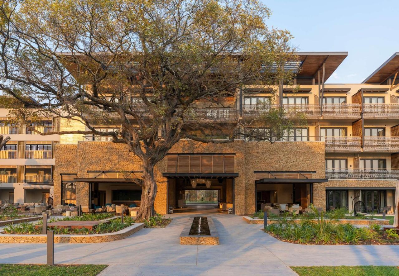 Radisson Blu Mosi-Oa-Tunya Livingstone Resort Exterior foto