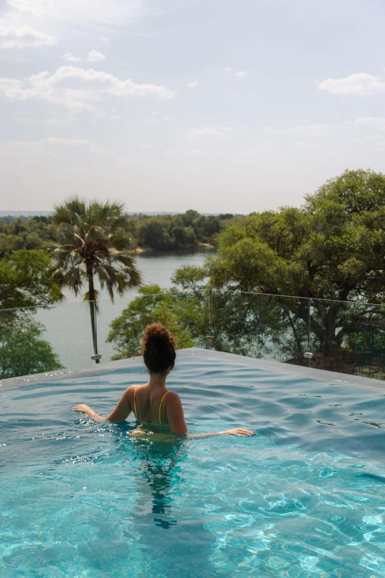 Radisson Blu Mosi-Oa-Tunya Livingstone Resort Exterior foto