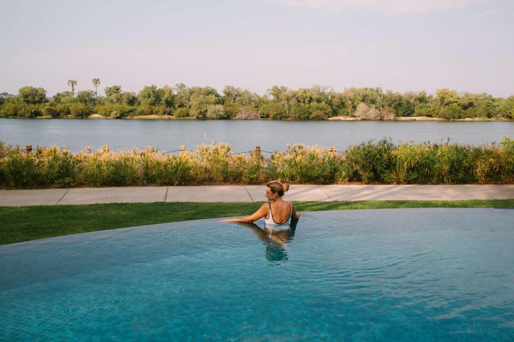 Radisson Blu Mosi-Oa-Tunya Livingstone Resort Exterior foto